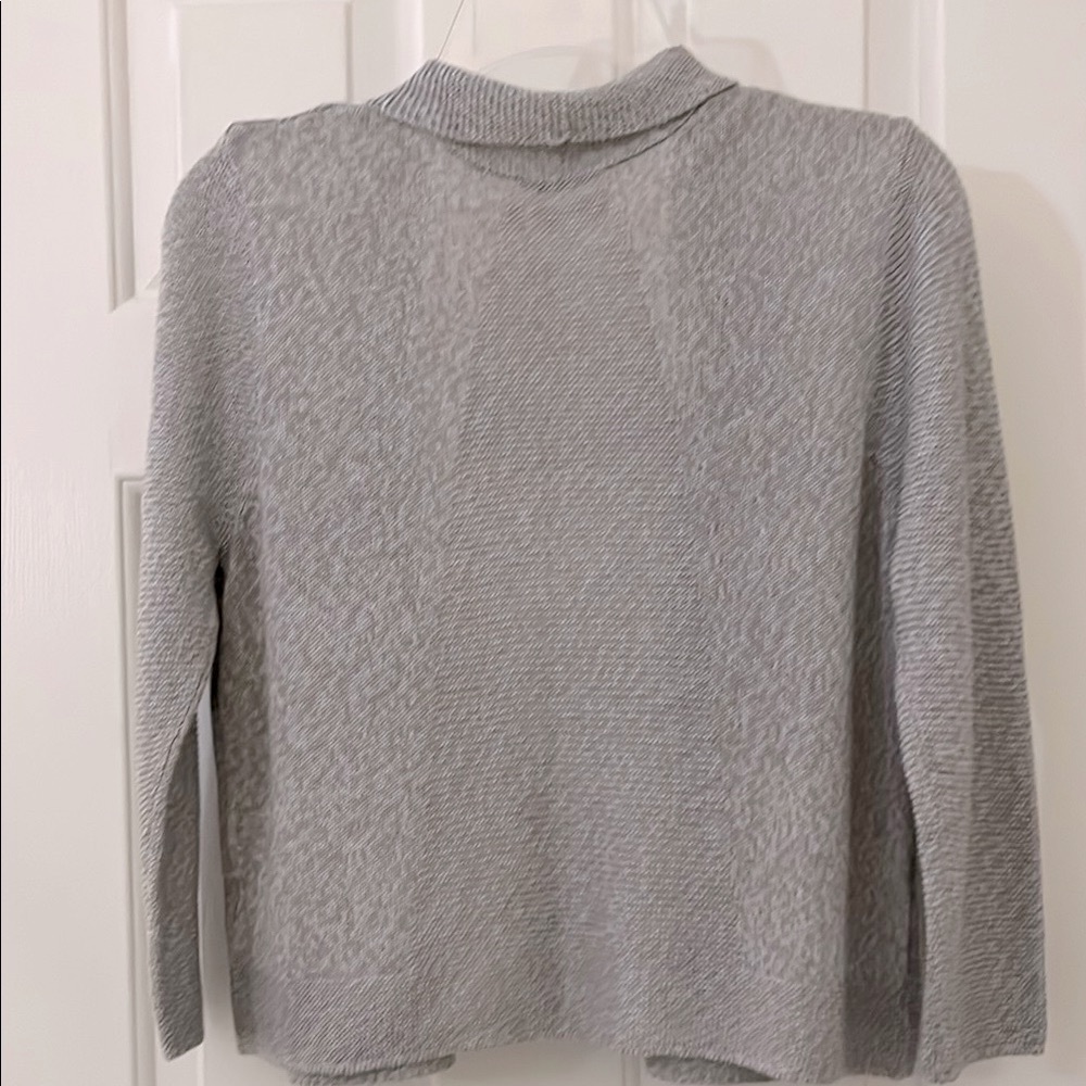 Elegant Soft Pastel Heathered Gray Women's Sweater Size M - Picture 3 of 8